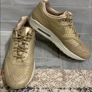Nike Air Max Sneakers